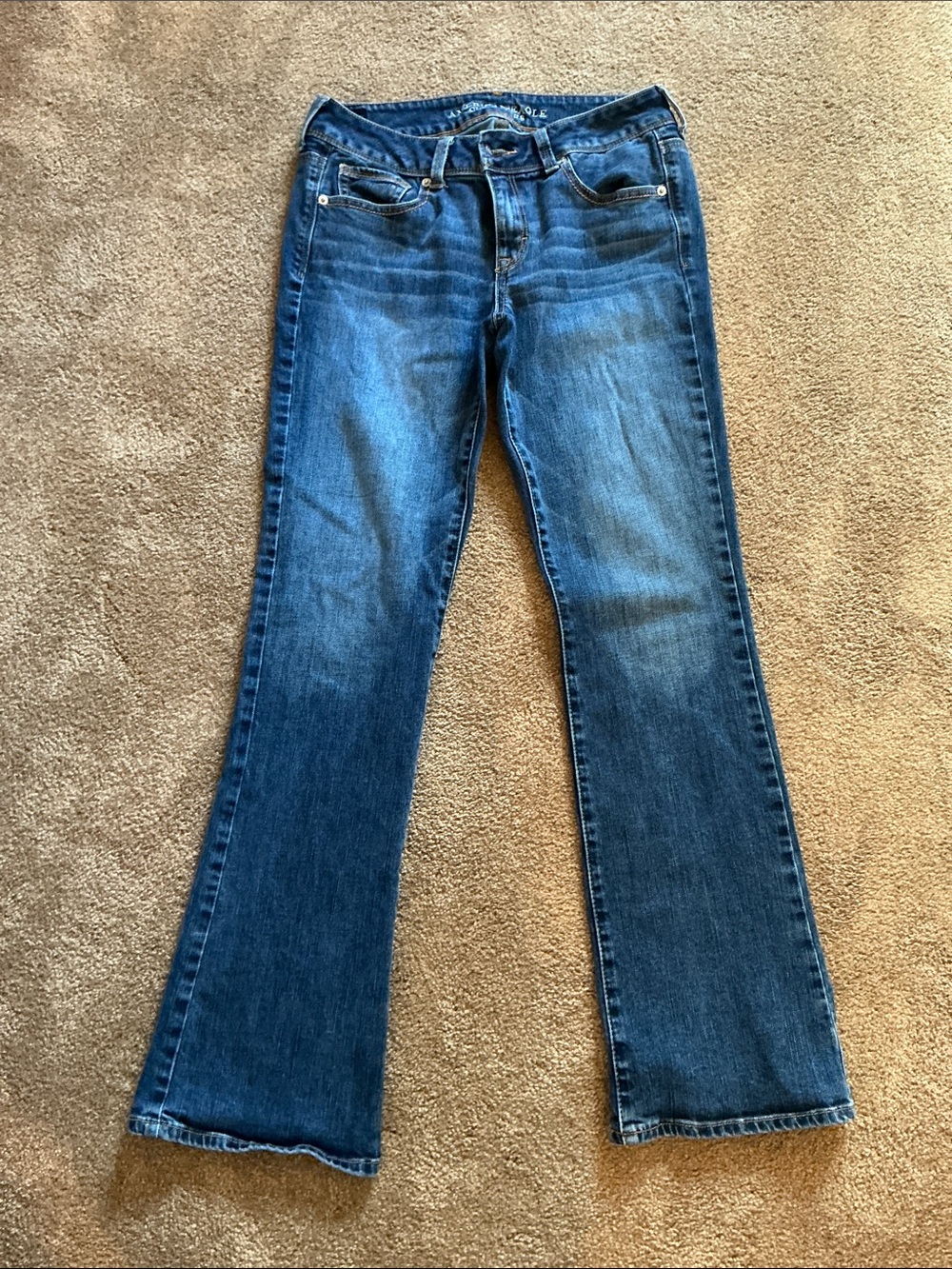 American Eagle Outfitters Women's Flare Jeans in Blue Wash
